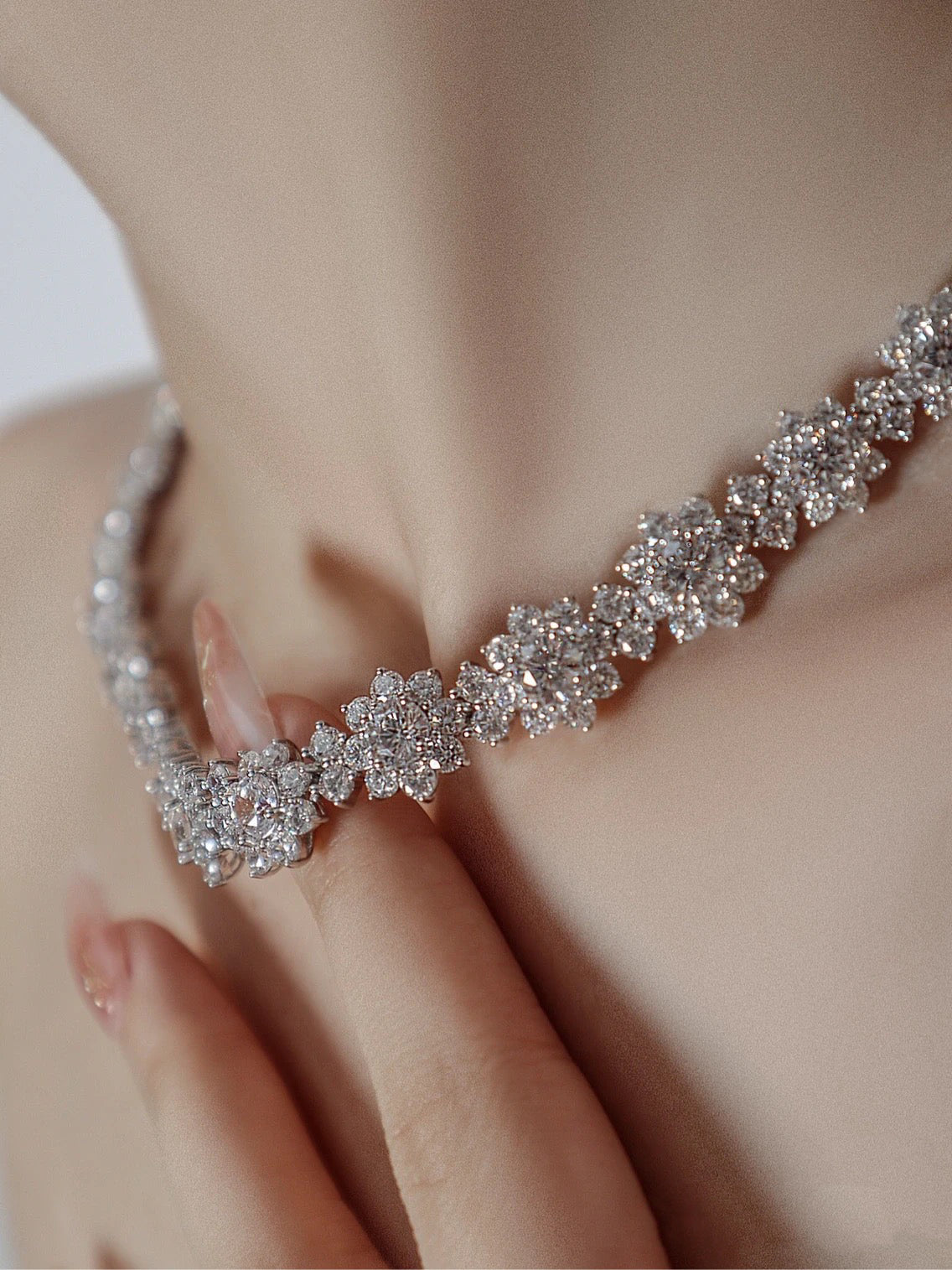 25.5 Carat Moissanite Sunflower Necklace – Sparkling Bridal & Evening Jewelry