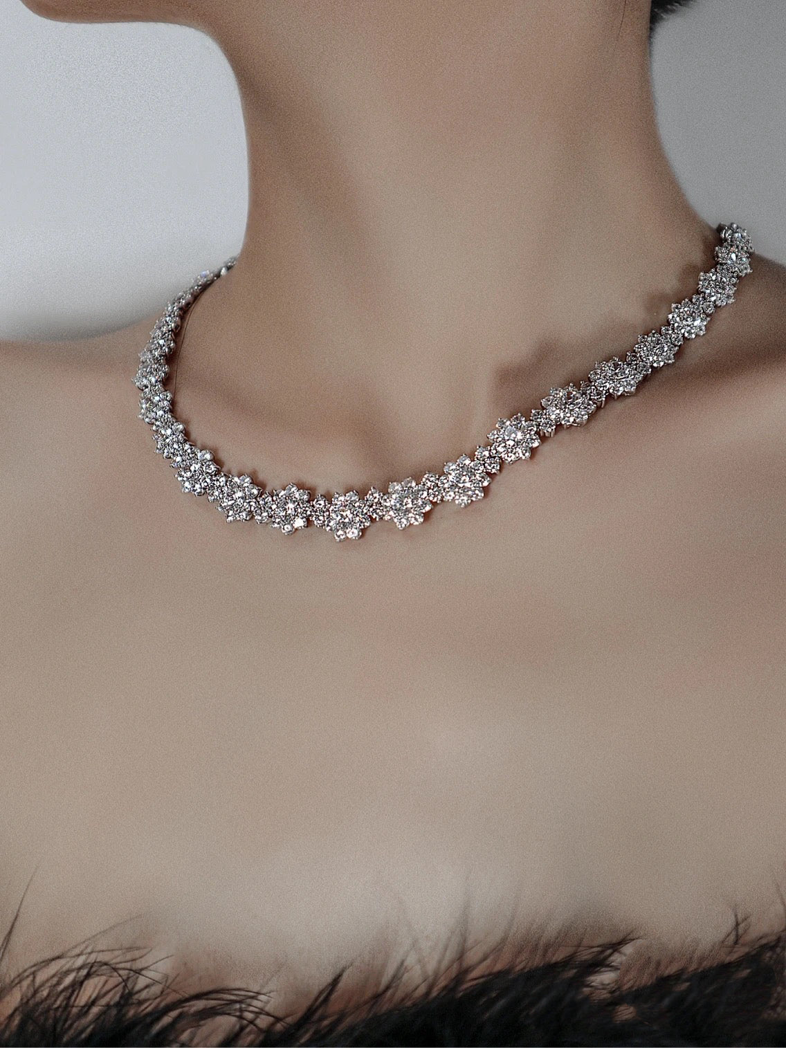 25.5 Carat Moissanite Sunflower Necklace – Sparkling Bridal & Evening Jewelry