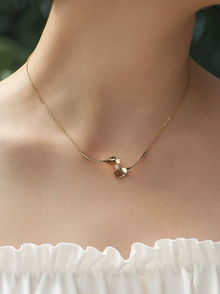 Minimalist Gold 'Fine Dining' Necklace with Diamond Detail | Tsukuba Jewelry